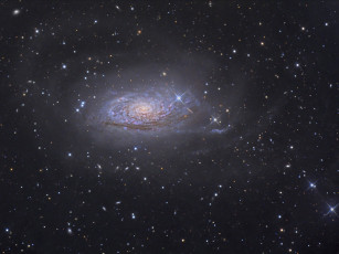 Картинка m63 космос галактики туманности