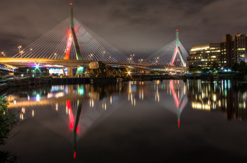 обоя bunker hill memorial bridge boston, города, - мосты, огни, мост, река, ночь