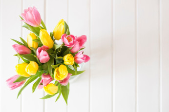 Картинка цветы тюльпаны желтые fresh розовые весна spring yellow букет tender tulips pink wood flowers