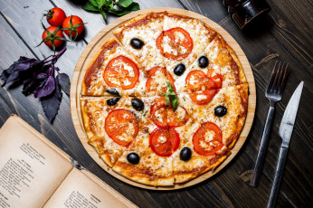 обоя еда, пицца, базилик, маслины, сыр, помидоры