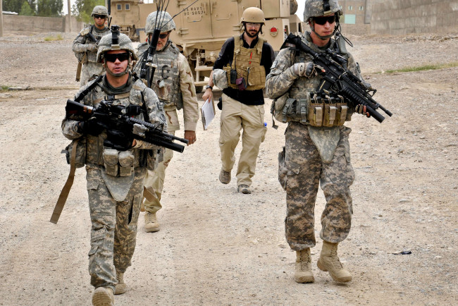 Обои картинки фото оружие, армия, спецназ, солдаты