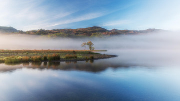 Картинка природа реки озера пейзаж отражение туман мгла озеро уэльс великобритания eвропа деревья лес берег перистые облака