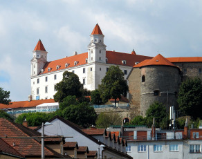Картинка города столицы государств братислава словакия дома