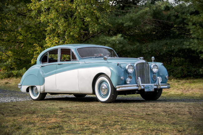 Обои картинки фото jaguar mark ix, автомобили, jaguar, автопробег, выставка, автошоу