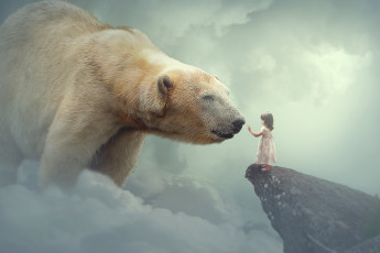 Картинка фэнтези фотоарт девочка медведь фон