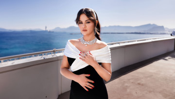 Картинка selena+gomez+at+cannes+2024 девушки selena+gomez сeлeна мари гомес канны франция певица автор песен актриса предприниматель