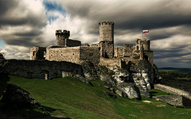 Обои картинки фото ogrodzieniec castle,  poland, города, замки польши, poland, ogrodzieniec, castle