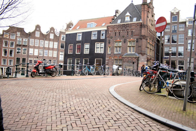 Обои картинки фото города, амстердам , нидерланды, велосипеды, улица