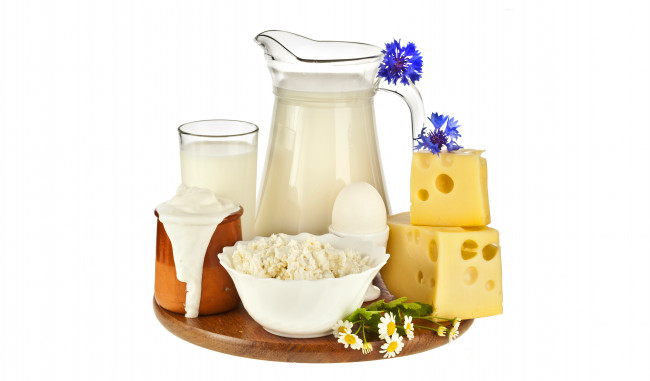 Обои картинки фото еда, сырные, изделия, молоко
