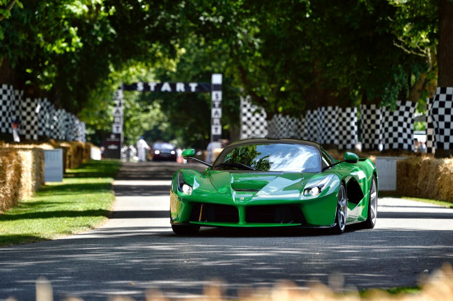 Обои картинки фото автомобили, ferrari, f70, laferrari, goodwood, festival, of, speed, green, v12