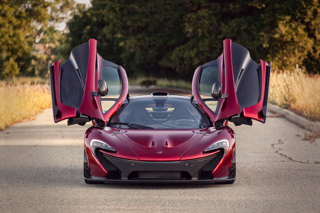 Обои картинки фото автомобили, mclaren, дорога, вверх, p1, двери