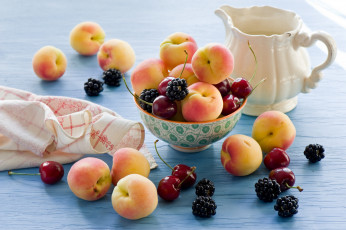 Картинка еда фрукты +ягоды персики ежевика