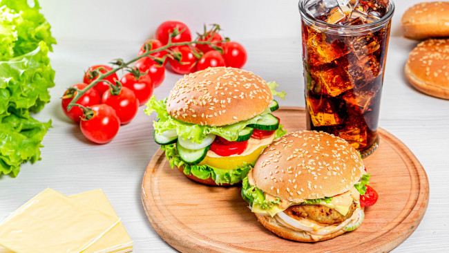 Обои картинки фото еда, бутерброды,  гамбургеры,  канапе, напиток, булочка, бургер