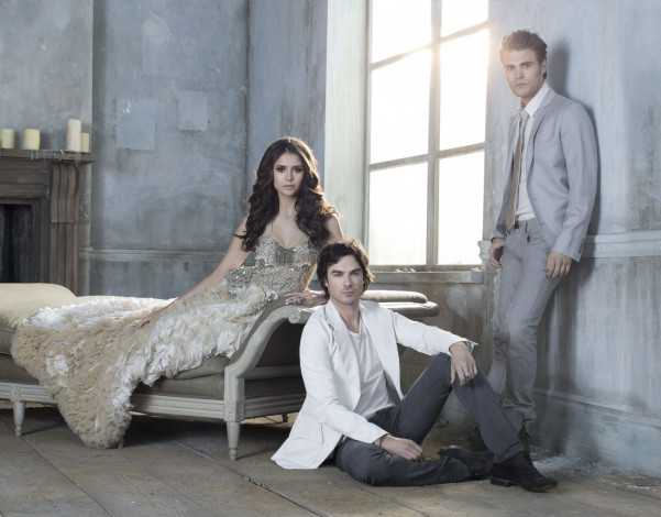 Обои картинки фото the, vampire, diaries, кино, фильмы, ian, somerhalder, nina, dobrev, дневники, вампира, paul, wesley