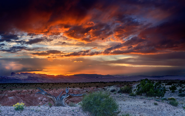 Обои картинки фото sunset, природа, восходы, закаты, пустыня, закат, тучи, горы