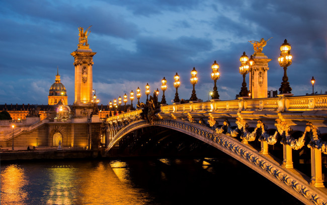 Обои картинки фото города, - мосты, сена, париж, франция, отражение, мост, александра, третьего, вечер, сумерки, огни