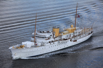 Картинка hnomy+norge корабли Яхты королевская яхта норвегия