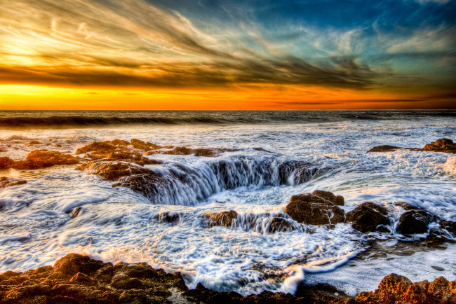 Обои картинки фото природа, моря, океаны, прибой, закат, камни