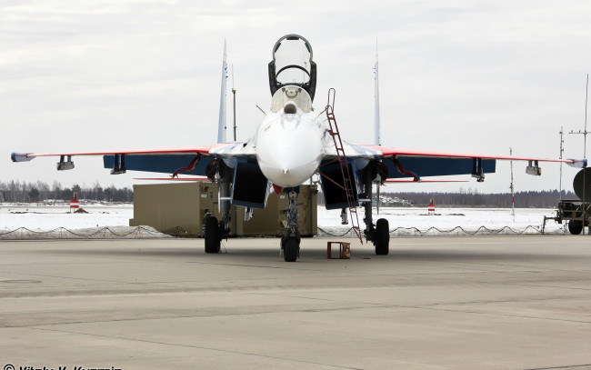 Обои картинки фото авиация, боевые, самолёты, зима