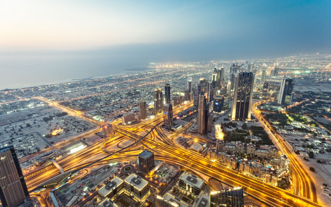 Обои картинки фото dubai, united, arab, emirates, города, дубаи, оаэ, дороги, панорама, ночной, город, uae