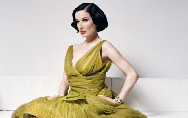 Обои картинки фото Dita Von Teese, девушки, , , , шелковое, платье