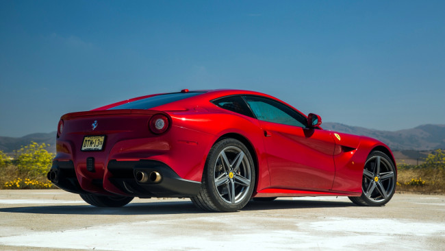 Обои картинки фото ferrari, f12, автомобили, гоночные, спортивные, италия, s, p, a