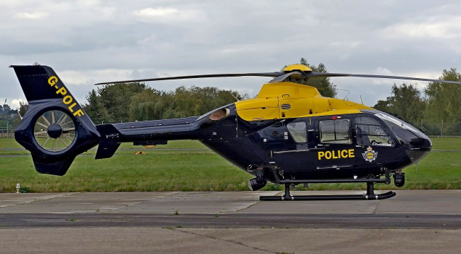 Обои картинки фото eurocopter ec135 t2, авиация, вертолёты, вертушка
