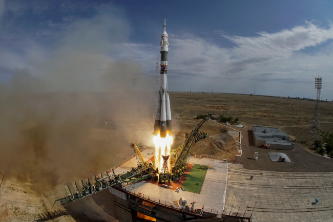 Обои картинки фото космос, космодромы, стартовые площадки, казахстан, запуск, байконур, союз, ракета-носитель, рос