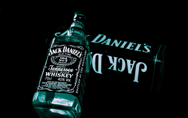Обои картинки фото бренды, jack daniel`s, бутылки