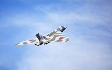 Картинка авиация боевые самолёты the avro vulcan самолёт