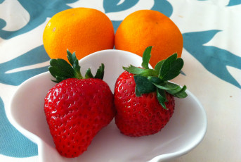 Картинка еда фрукты +ягоды апельсины клубника