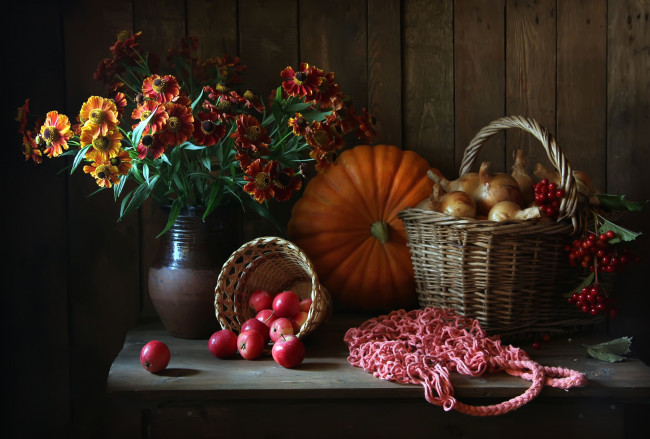 Обои картинки фото еда, натюрморт, калина, тыква, лук, яблоки, гелениум