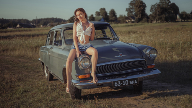 Обои картинки фото автомобили, -авто с девушками, газ-21, волга