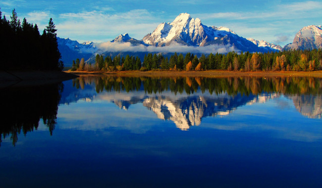 Обои картинки фото природа, реки, озера, река, сша, вайоминг, national, park, озеро, горы, осень, отражение, деревья, туман, облака, небо