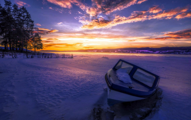 Обои картинки фото корабли, моторные лодки, лодка, зима, снег
