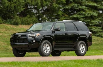 Картинка toyota+4runner+sr5+2013 автомобили toyota 4runner sr5 2013 чёрный