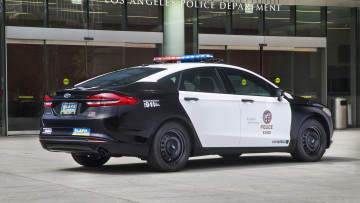 обоя ford police responder hybrid sedan 2017, автомобили, полиция, police, ford, 2017, sedan, hybrid, responder