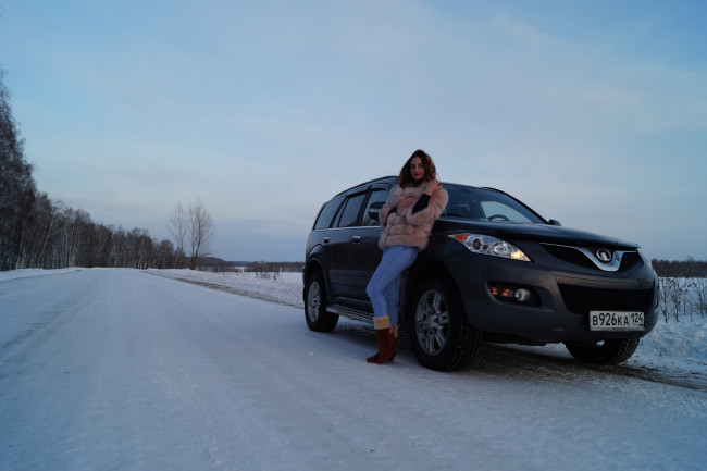 Обои картинки фото автомобили, -авто с девушками, зима