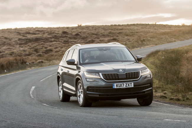 Обои картинки фото skoda kodiaq uk-spec 2016, автомобили, skoda, kodiaq, 2016, uk-spec