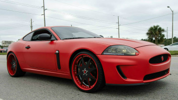 Картинка автомобили jaguar красный