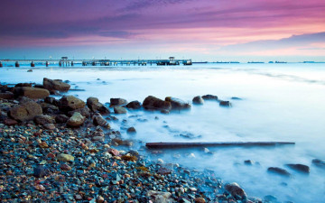 Картинка природа восходы закаты камни причал туман закат море берег
