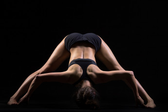 Картинка спорт фитнес pose yoga back stretching