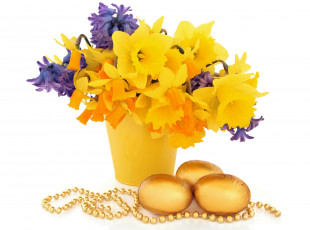 Картинка праздничные пасха яйца праздник тюльпаны нарциссы цветы ведро фон