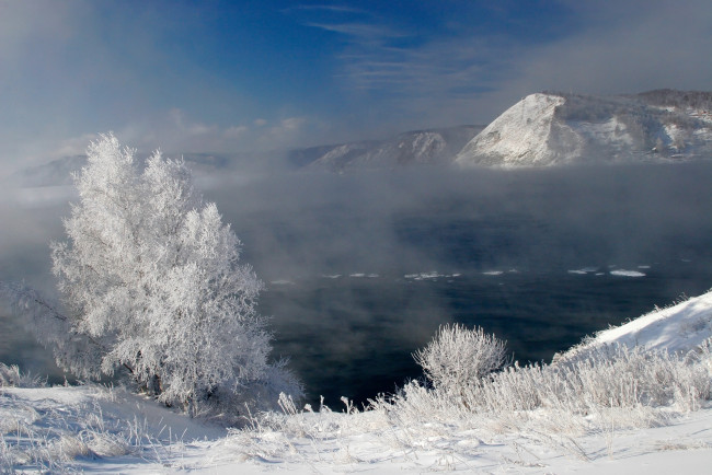 Обои картинки фото байкал, природа, реки, озера, озеро, холод, зима, пурга, метель, иней, снег