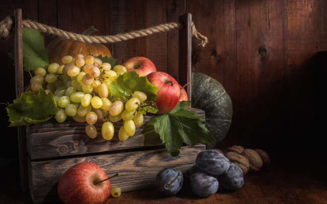 Обои картинки фото еда, фрукты,  ягоды, яблоки, виноград, сливы