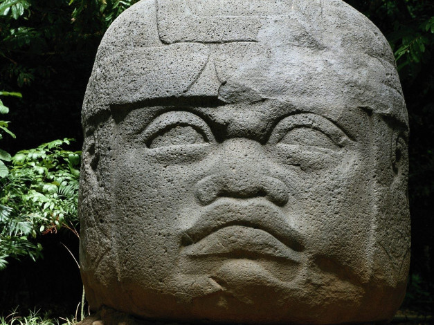 Обои картинки фото olmec, stone, head, tabasco, mexico, разное, рельефы, статуи, музейные, экспонаты