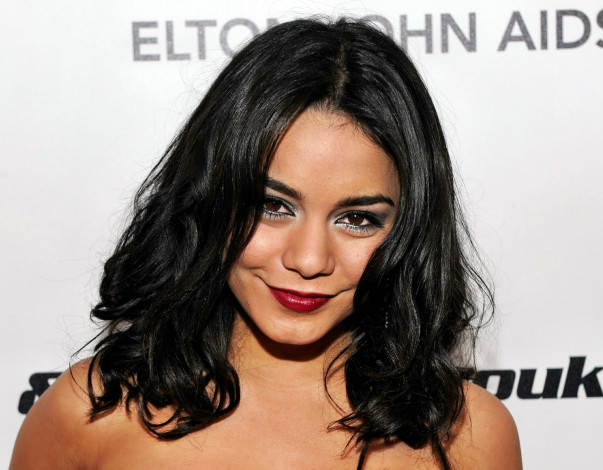 Обои картинки фото Vanessa Hudgens, девушки, сша, певица, актриса