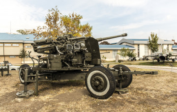 обоя 100 mm ks-19, оружие, пушки, ракетницы, музей, вооружение