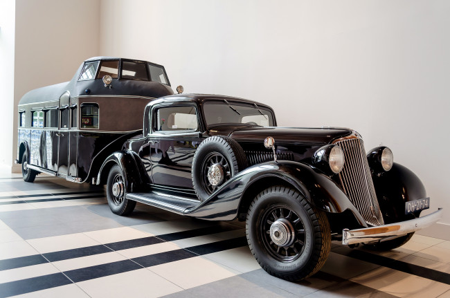Обои картинки фото graham-paige blue streak coupe 1932, автомобили, выставки и уличные фото, ретро, история, выставка, автошоу