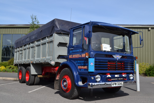 Обои картинки фото 1972 aec marshall major, автомобили, aec, грузовик, автошоу